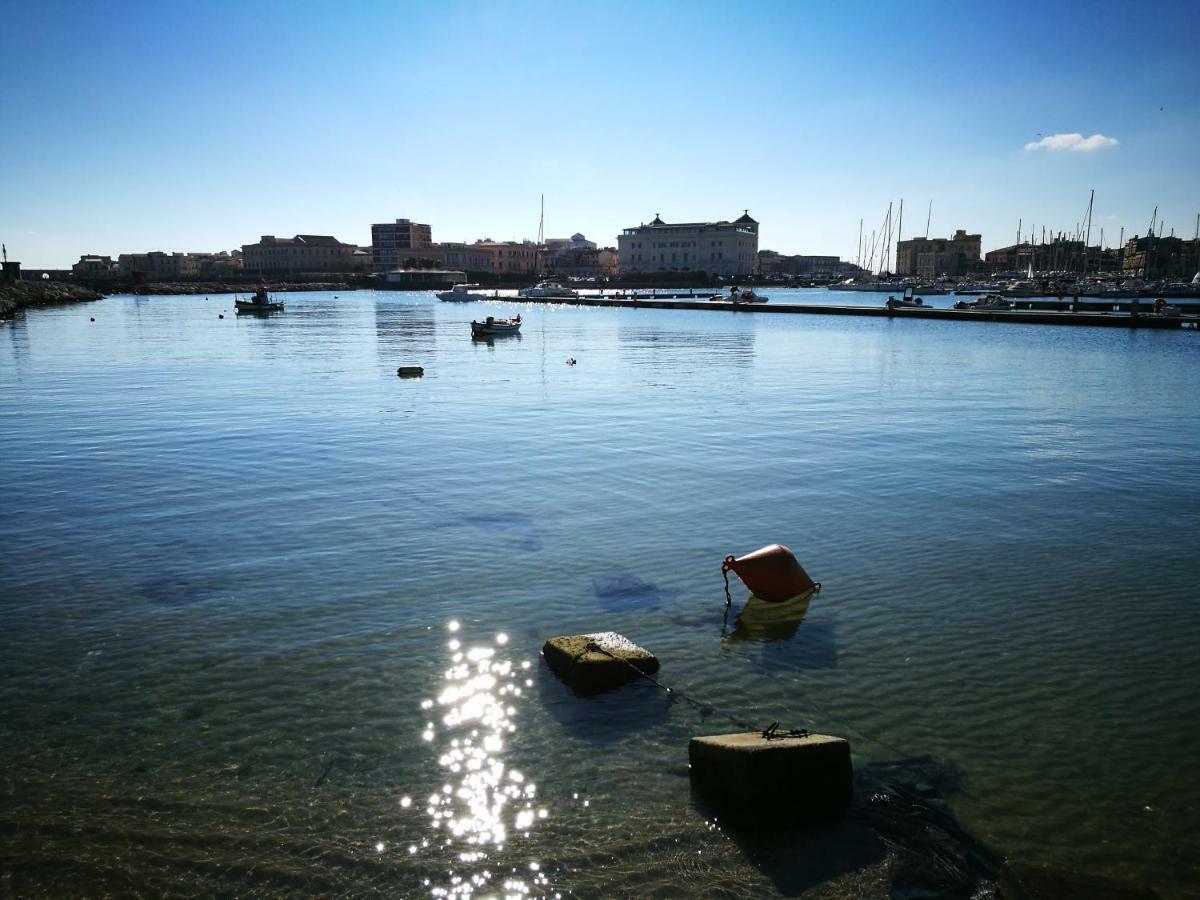 Apartamento Rivamare Loft Seaside By Picasa Sicilia - Sea & Ortigia View Syracuse Exterior foto