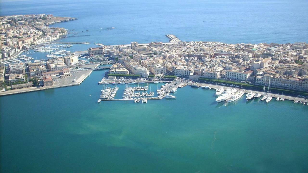 Apartamento Rivamare Loft Seaside By Picasa Sicilia - Sea & Ortigia View Syracuse Exterior foto